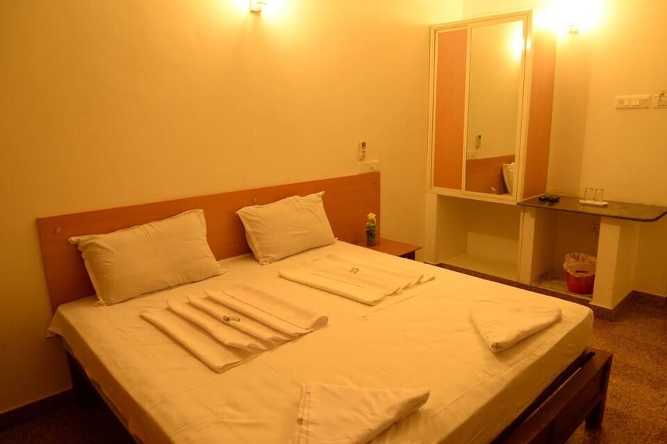 undefined Hotel Dreams 9